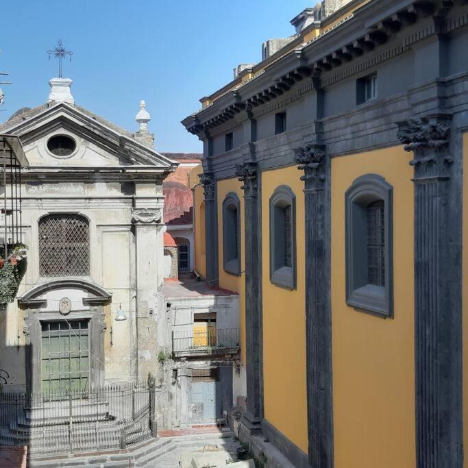 דירות נאפולי Sguardo Sul Duomo מראה חיצוני תמונה